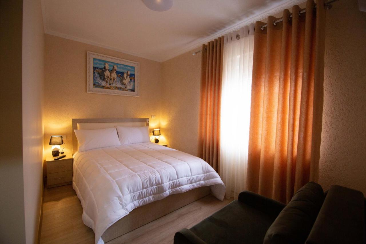 Hotel Vila Lika Korce Exteriér fotografie